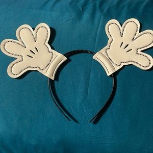 Disneys Mickey Mouse Hands Minnie Ears